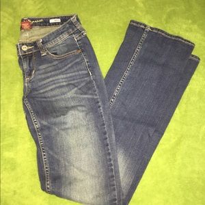 Bootcut light blue jeans
